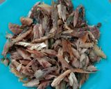 Foto langkah ke 3 dari resep Oseng daun kates jepang dan suwir ikan asin peda.