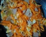Foto langkah ke 4 dari resep Cah Sawi Wortel Telur Baso.