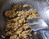A picture of step 4 of Sattu laddu.