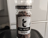 Foto del paso 3 de la receta: Espárragos a la plancha con sal negra