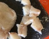 Foto del paso 1 de la receta: Cazón con tomate