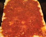 Foto del paso 4 de la receta: Pizza con muzzarela y aceitunas 🍕😋
