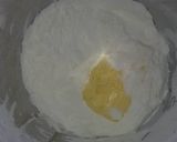 A picture of step 3 of Dora cake.