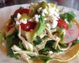 Foto del paso 16 de la receta: Tostadas de salpicón de pollo