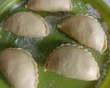 Foto langkah ke 9 dari resep Kue Panada Isi Ayam Pedas.