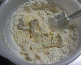 A picture of step 7 of Cheesecake Muffins.