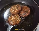A picture of step 5 of Bajri Methi Masala Vada.