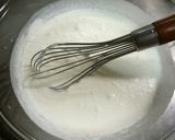 A picture of step 3 of Refreshing Bavarian Cream With Kiwifruit.