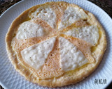 Foto del paso 6 de la receta: Tosta de tortilla abierta de queso de cabra y mujjol