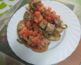 Foto del paso 4 de la receta: Tostas de atún en adobo y verdura asada con picada de tomate