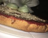 Foto del paso 16 de la receta: Tarta de queso con coulis de fresa decorado con besos de merengue