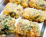 A picture of step 6 of Cheese-Flavored Fried Salmon and Spinach.