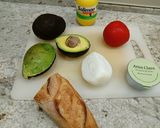 Foto del paso 1 de la receta: Bocadillo de guacamole y atún
