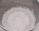 A picture of step 3 of Beehive Cookies (Rose Cookies).