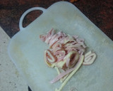 Foto del paso 1 de la receta: Bocadillo de tortilla al microondas con jamón, queso y tomate