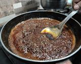 A picture of step 3 of Kadalai Mittai Chikki.