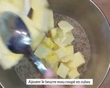 Une image de l'étape 2 de Galettes ou gaufres 4/4 à la cassonade 🎅🌲🎁🌟.