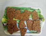 तिल गुड़ की चिक्की (til gur ki chikki recipe in Hindi) रेसिपी चरण 5 फोटो