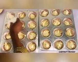 A picture of step 5 of 25 pcs Vanilla Cupcakes.