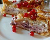 Foto del passaggio 10 della ricetta Crostata cheesecake con frutti di bosco e limone in pasta fillo