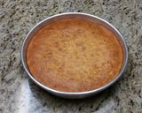 A picture of step 7 of Pineapple cake.