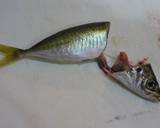 How to Clean Small Horse Mackerel recipe step 4 photo