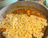 Foto del paso 7 de la receta: Fideos guisados con carne y verduras
