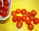 A picture of step 2 of Margherita-style Toast.