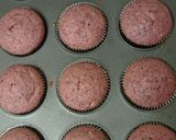 Foto del paso 3 de la receta: Cupcakes de frutillas frescas