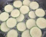 A picture of step 2 of Zucchine alla scapece.