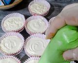 Foto langkah ke 11 dari resep Bolu Kukus Mekar.