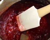 A picture of step 6 of Frozen Strawberry Jam.
