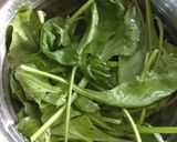 A picture of step 1 of Palak Roti.
