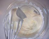 A picture of step 3 of Blueberry and White Chocolate Mousse.