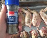 Foto del paso 3 de la receta: Alitas de pollo, arroz y pimiento