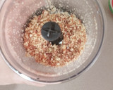 Foto del paso 3 de la receta: Pastel de plátano al chocolate con especias tiger y nueces garrapiñadas