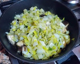 Foto del paso 8 de la receta: Revuelto sin huevos de acelgas tiernas, puerros y berenjenas