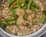 Protein Rich Moth Paneer Chilla रेसिपी चरण 1 फोटो