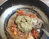 A picture of step 6 of Tiny Prawns Rice.