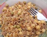Foto del paso 4 de la receta: Arroz Frito con legumbres.🥘🍚🍲