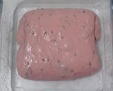 Foto langkah ke 8 dari resep Angkak Wijen Hitam Sourdough Bread.