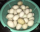 Hình bước làm 1 của món Trứng vịt muối