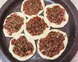 A picture of step 4 of Savory Pastries with Tomato, Sausage, and Eggs.