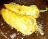 हरी मिर्च पकोड़ा (hari mirch pakoda recipe in Hindi) रेसिपी चरण 4 फोटो