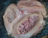 Foto del paso 2 de la receta: Pechugas con crema rellenas de jamón y queso!