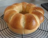 A picture of step 15 of Crown Shaped Brioche.