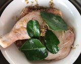รูปขั้นตอนการทำที่ 1 ของ นึ่งไก่สมุนไพรคีโต