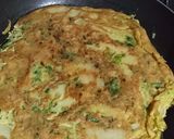 Foto del paso 4 de la receta: Tortilla con papa bastón y verde de la huerta 😍 👩‍🌾