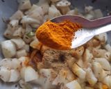 A picture of step 4 of Lauki Masala.