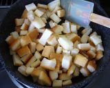 A picture of step 2 of Easy Frying-pan Crispy Bread Crust Rusks.